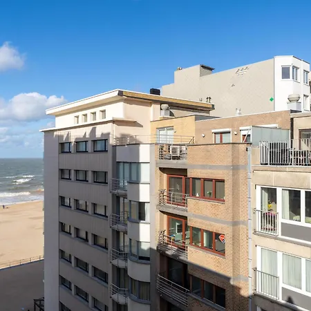 Florence With Private Garage By Interhome Lägenhet